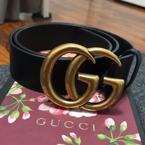 Authentic black US size 4 Gucci belt